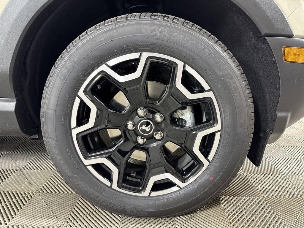 new 2025 Ford Bronco Sport car, priced at $35,280