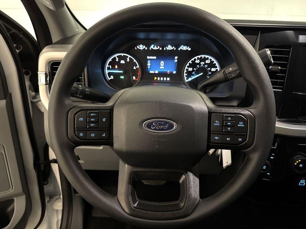 new 2025 Ford F-250 car, priced at $65,668