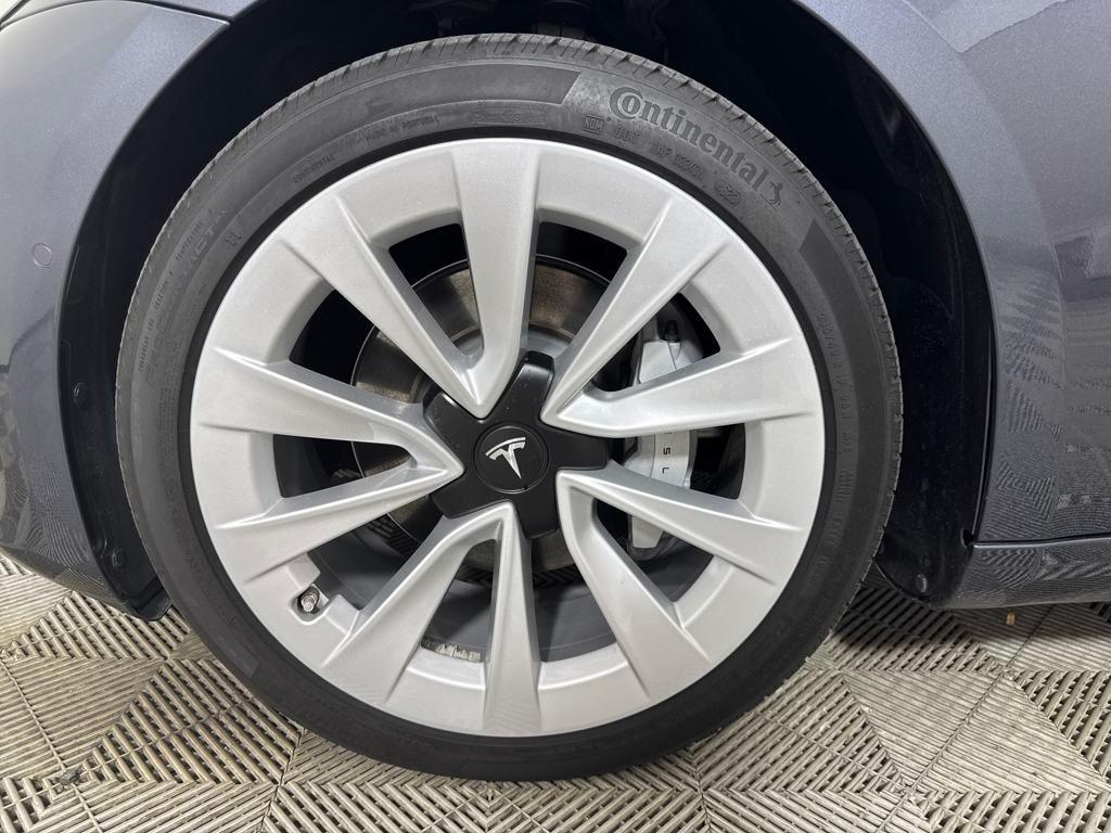 used 2022 Tesla Model 3 car, priced at $21,000