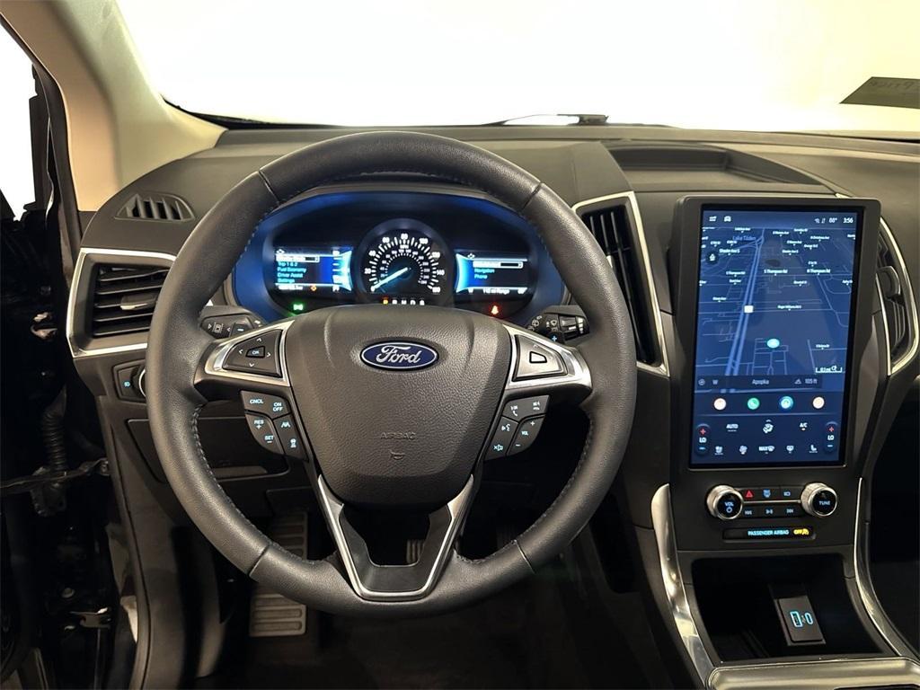 used 2024 Ford Edge car, priced at $31,900