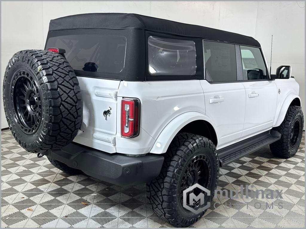 new 2025 Ford Bronco car, priced at $54,274