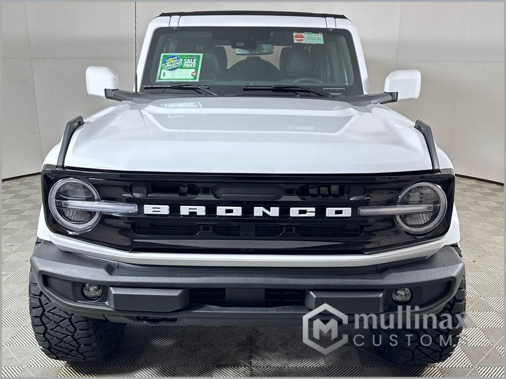 new 2025 Ford Bronco car, priced at $54,274
