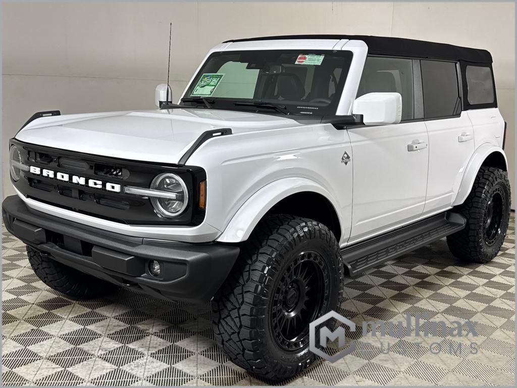 new 2025 Ford Bronco car, priced at $54,274