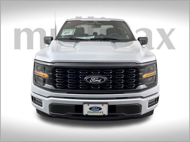 new 2025 Ford F-150 car, priced at $40,495