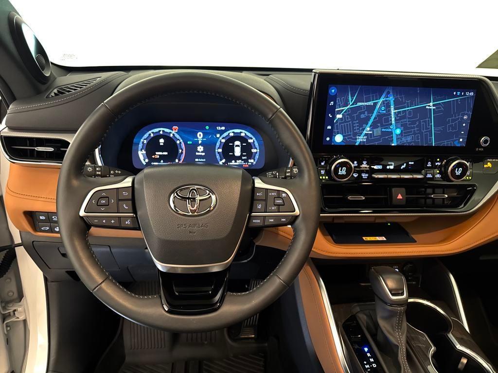 used 2024 Toyota Highlander car, priced at $50,900
