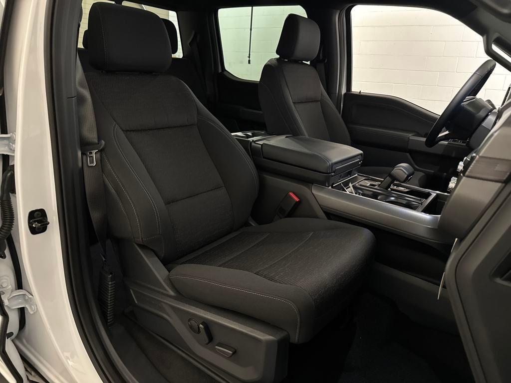 new 2025 Ford F-150 car, priced at $54,827