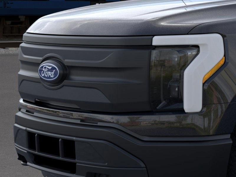 new 2024 Ford F-150 Lightning car