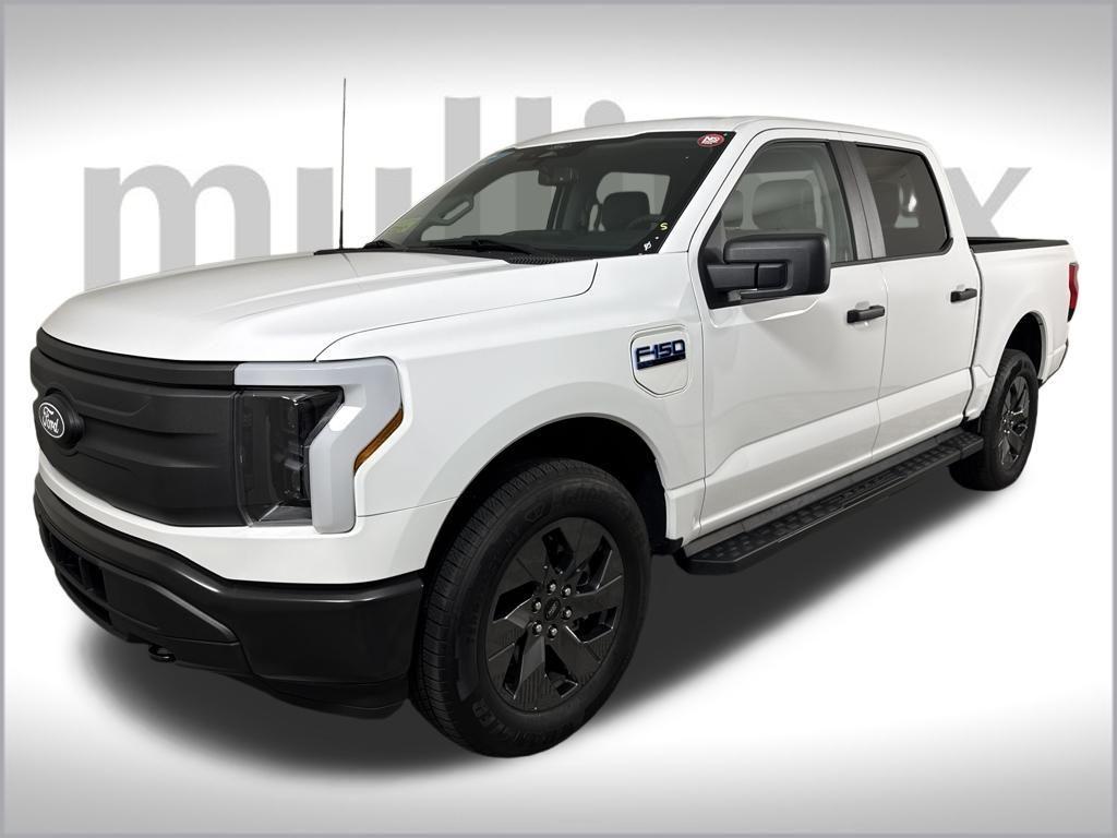 used 2025 Ford F-150 Lightning car, priced at $47,000