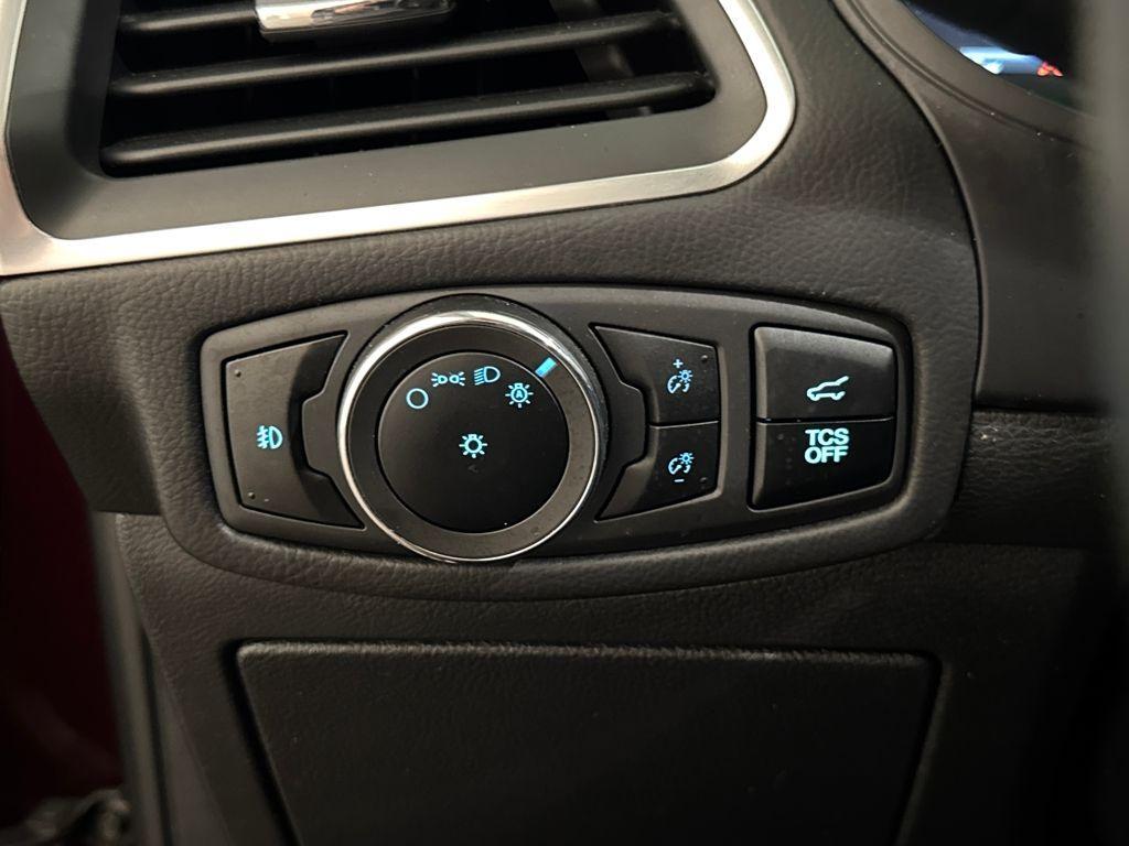 used 2024 Ford Edge car, priced at $28,500