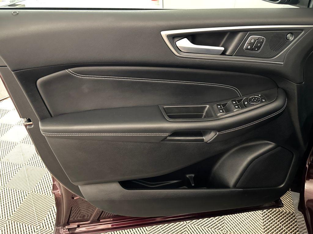 used 2024 Ford Edge car, priced at $28,500