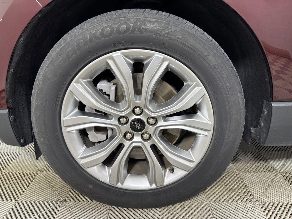 used 2024 Ford Edge car, priced at $28,500