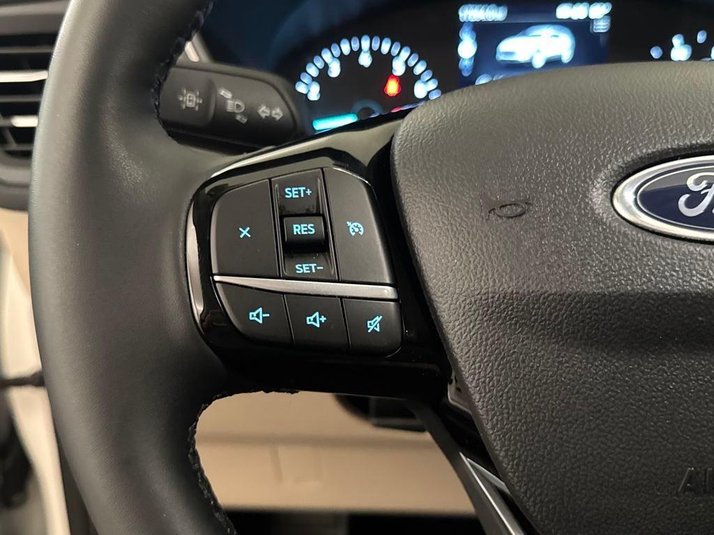 used 2022 Ford Escape car, priced at $21,900