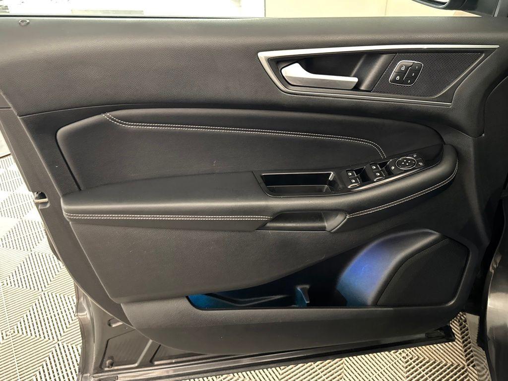 used 2015 Ford Edge car, priced at $11,900