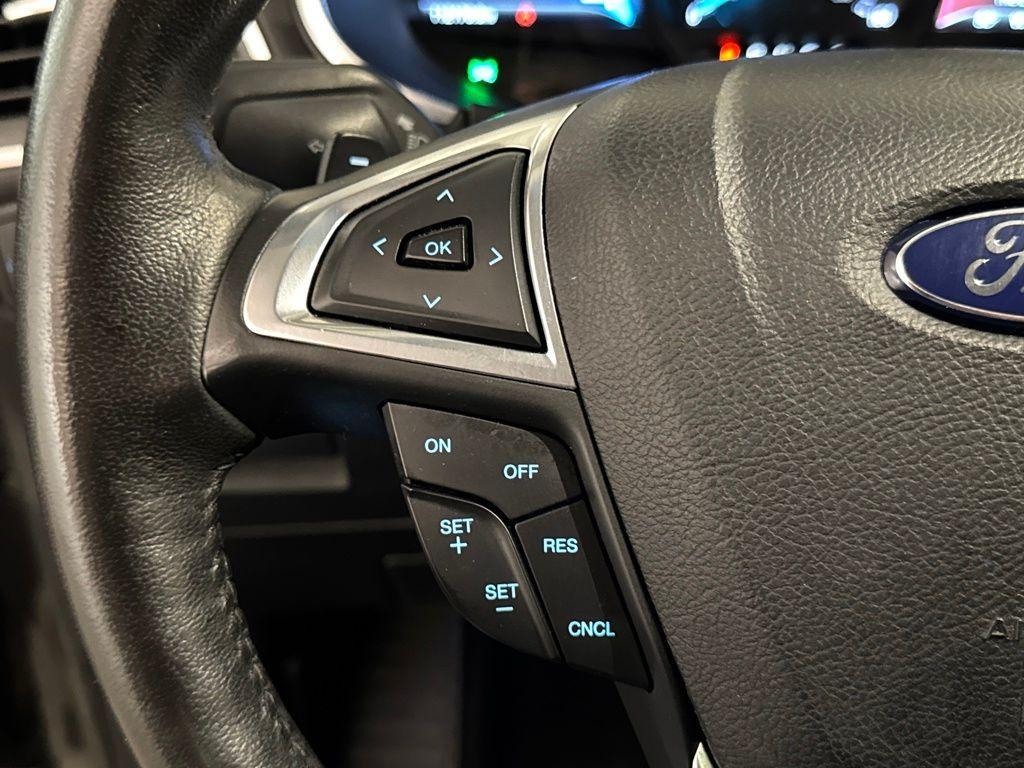 used 2015 Ford Edge car, priced at $11,900