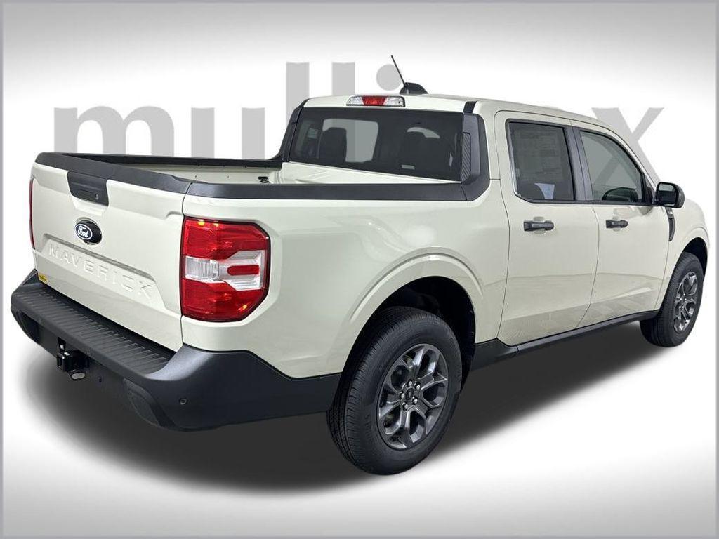 new 2025 Ford Maverick car, priced at $32,979