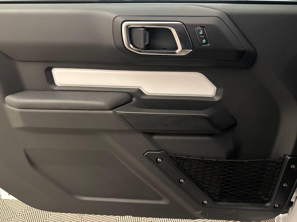 new 2025 Ford Bronco car, priced at $40,227