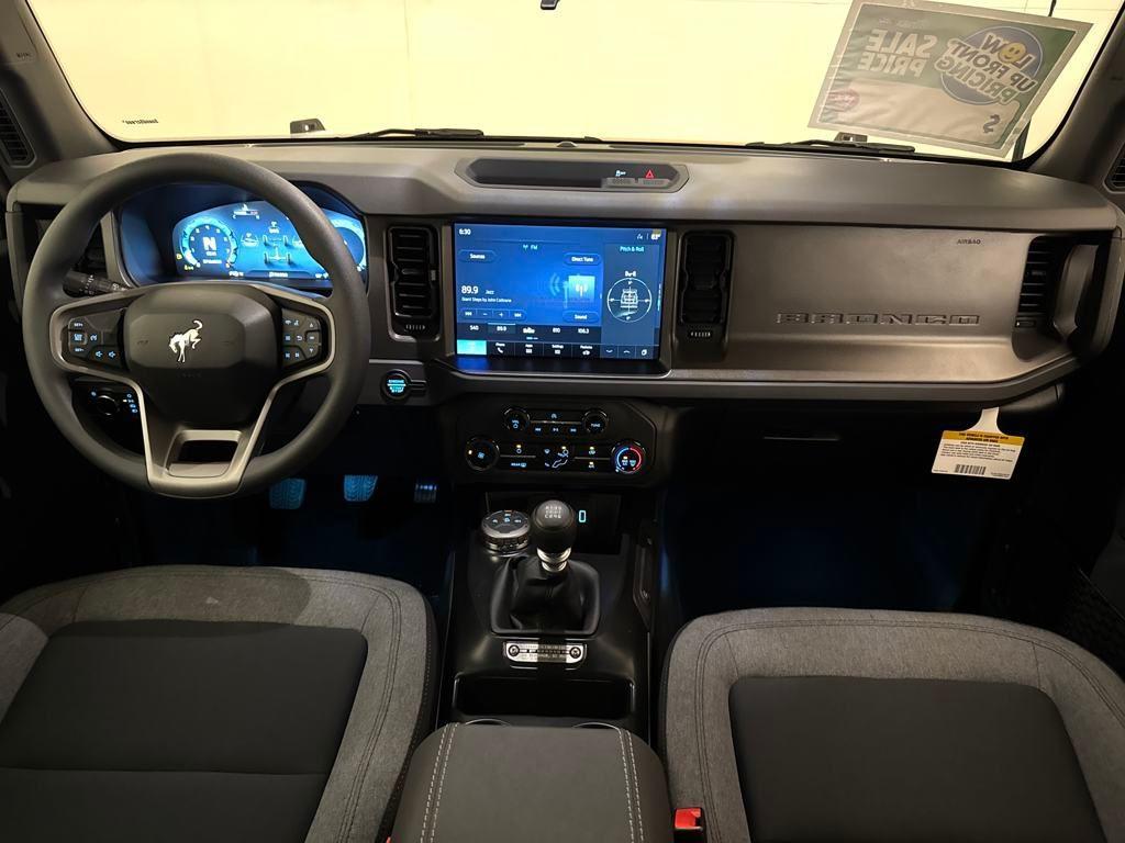 new 2025 Ford Bronco car, priced at $40,227