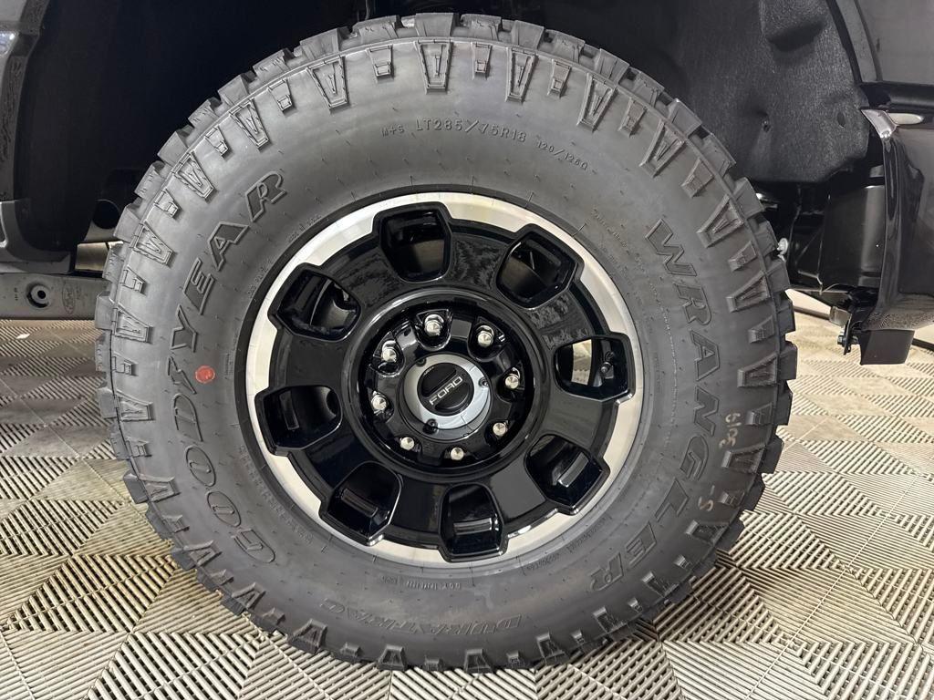 new 2025 Ford F-250 car, priced at $95,124