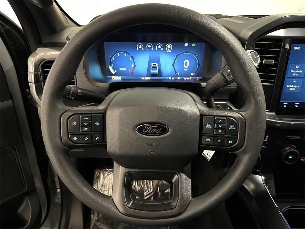 new 2025 Ford F-150 car, priced at $47,802