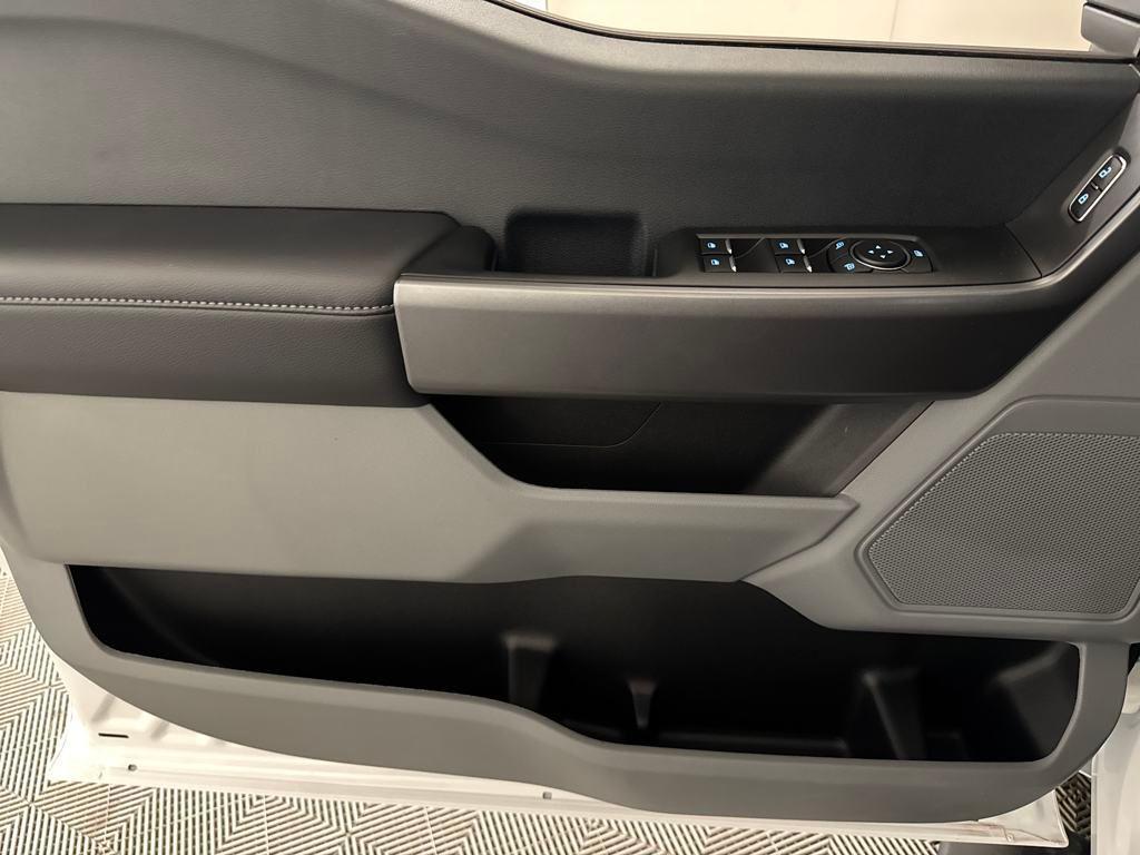 new 2025 Ford F-250 car, priced at $56,314