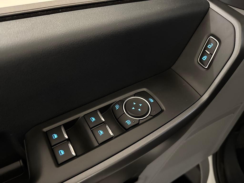 new 2025 Ford F-250 car, priced at $56,314