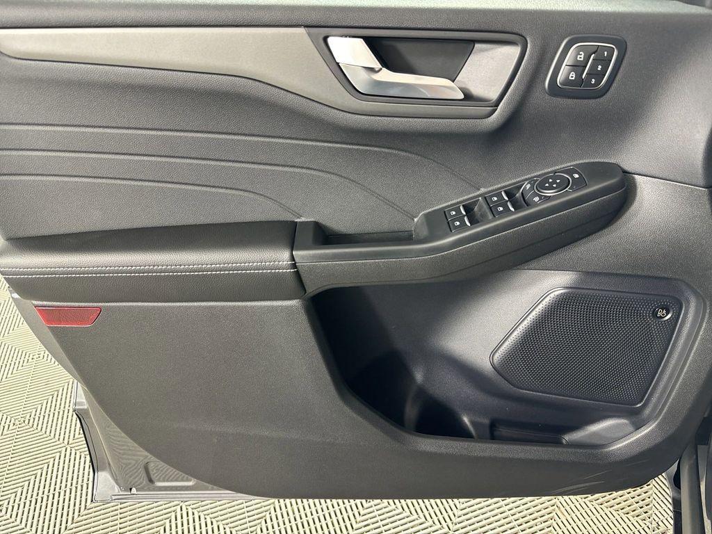 new 2024 Ford Escape car, priced at $27,558