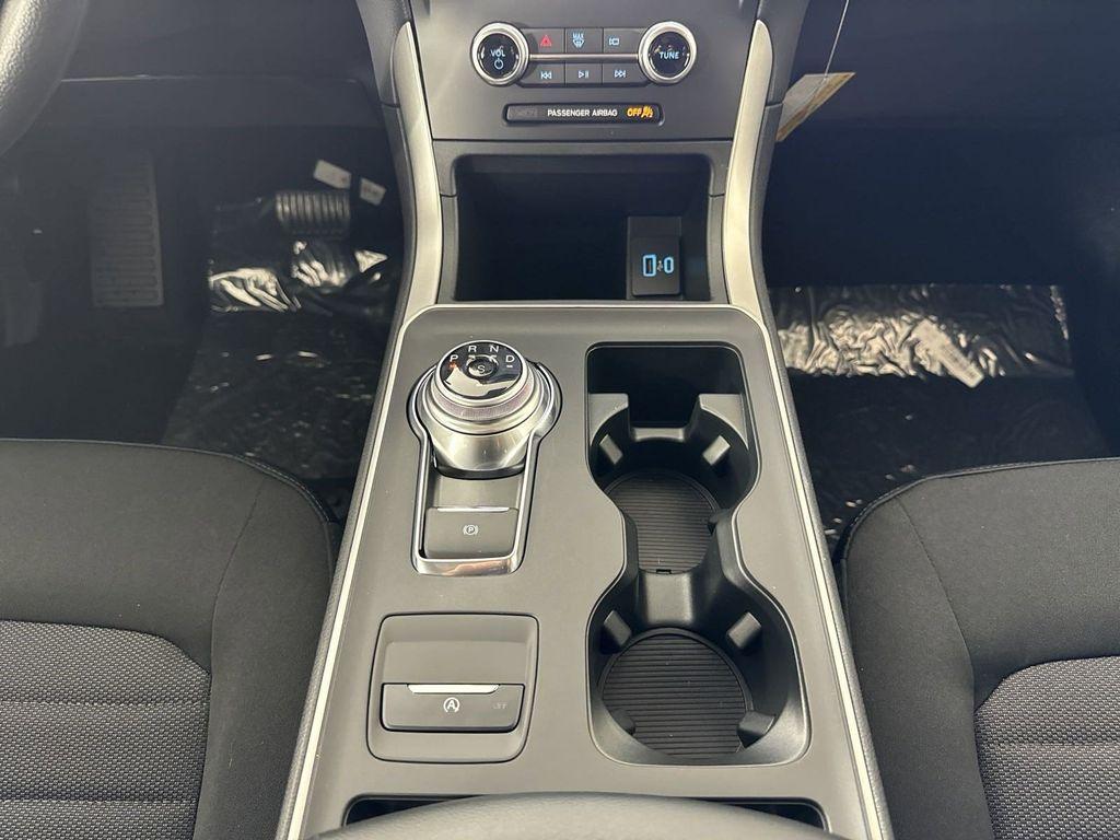 new 2024 Ford Edge car, priced at $33,855