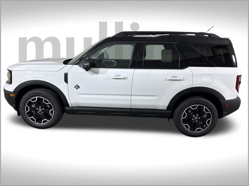 new 2025 Ford Bronco Sport car, priced at $39,143