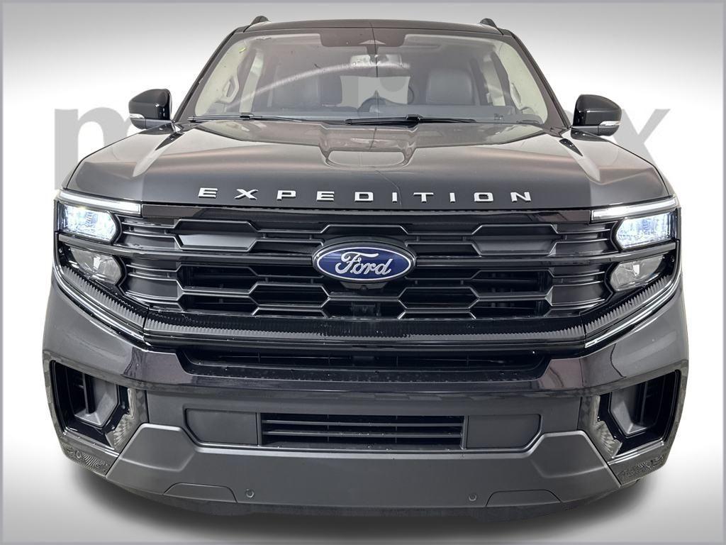 new 2025 Ford Expedition Max car, priced at $69,518