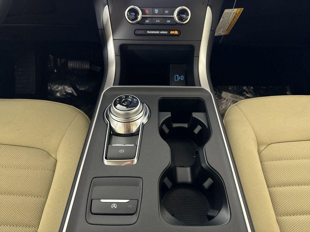 new 2024 Ford Edge car, priced at $32,520