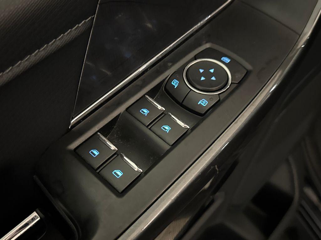 used 2021 Ford F-150 car, priced at $36,900
