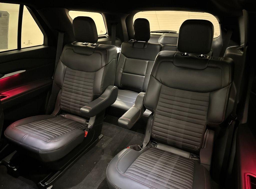 new 2025 Ford Explorer car, priced at $47,958