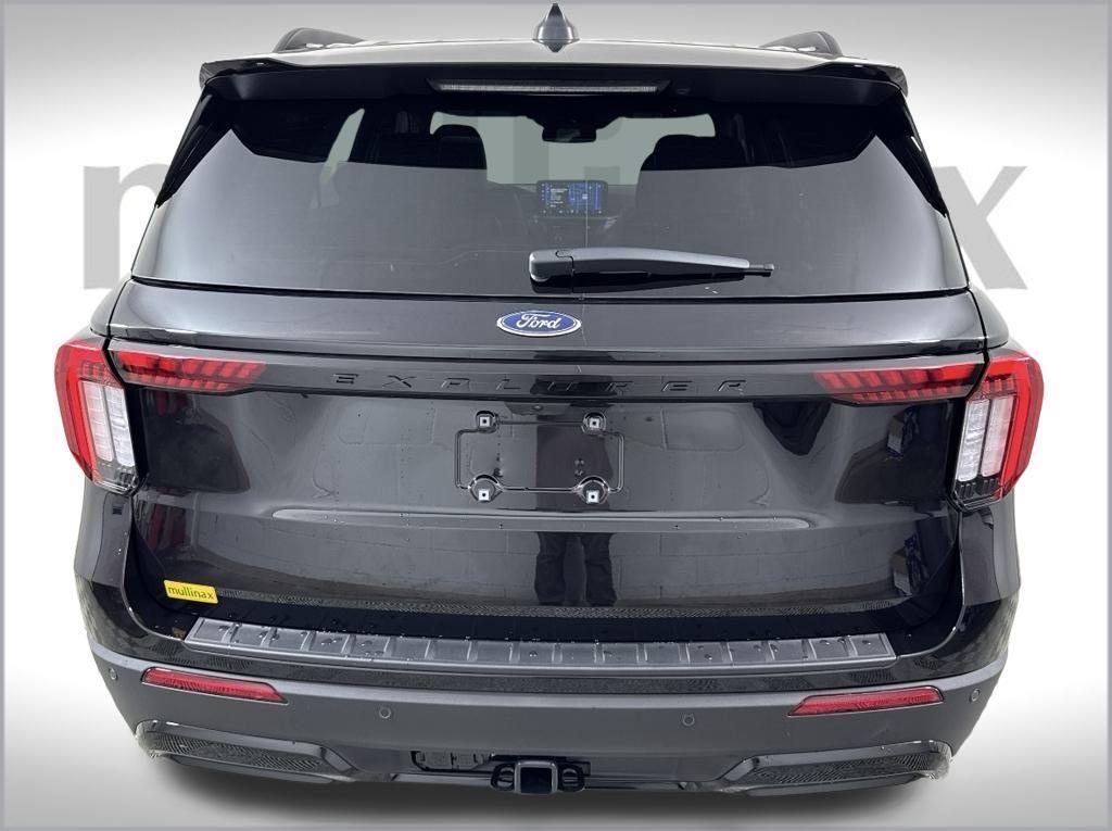 new 2025 Ford Explorer car, priced at $47,958