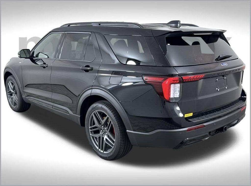 new 2025 Ford Explorer car, priced at $47,958