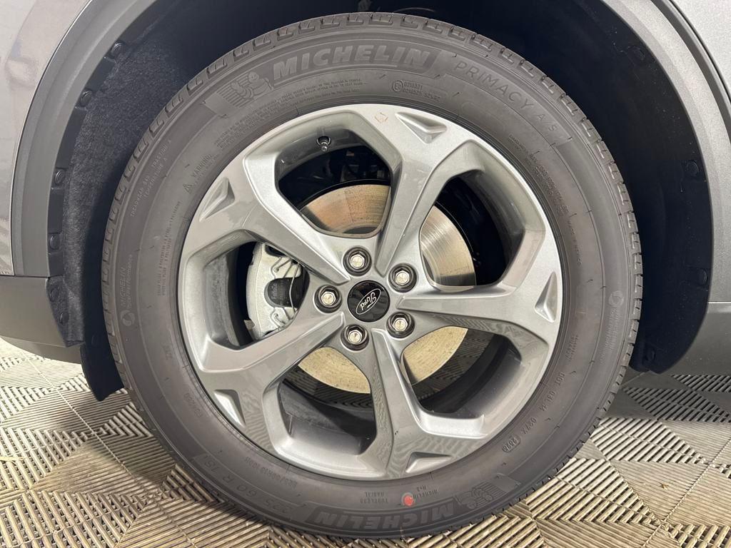 new 2025 Ford Escape car, priced at $28,595