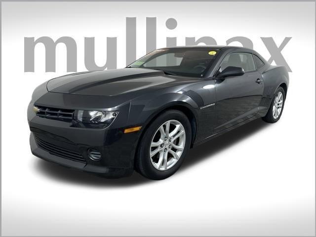 used 2015 Chevrolet Camaro car, priced at $9,900