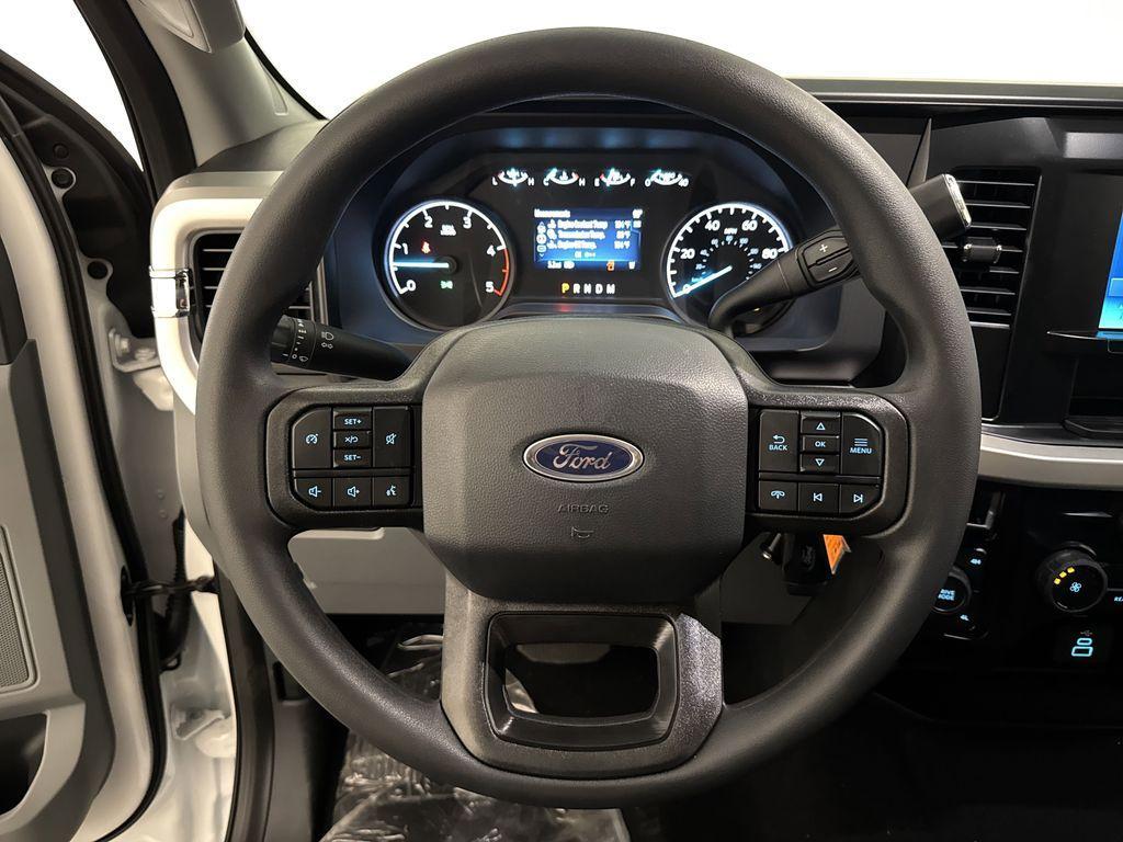 new 2025 Ford F-250 car, priced at $65,668