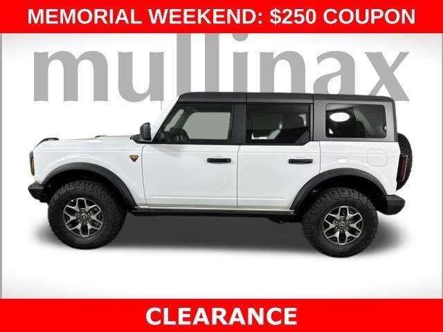 new 2024 Ford Bronco car, priced at $53,590