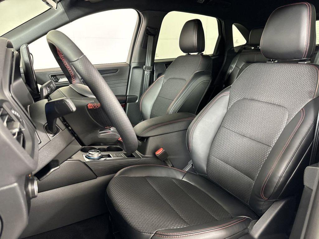new 2025 Ford Escape car, priced at $28,290