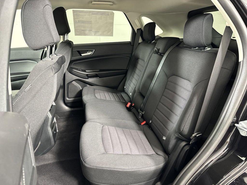 new 2024 Ford Edge car, priced at $33,683