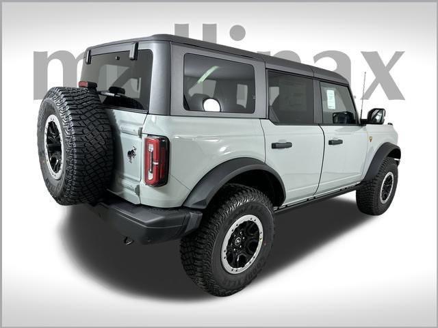 new 2024 Ford Bronco car, priced at $60,922