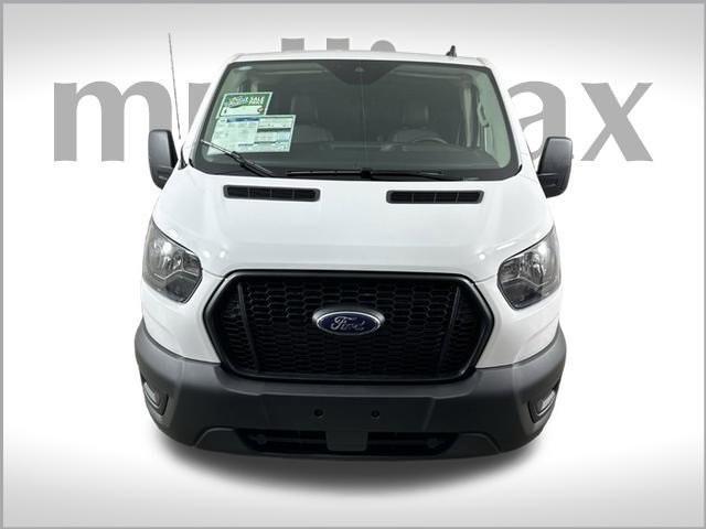 new 2024 Ford Transit-150 car