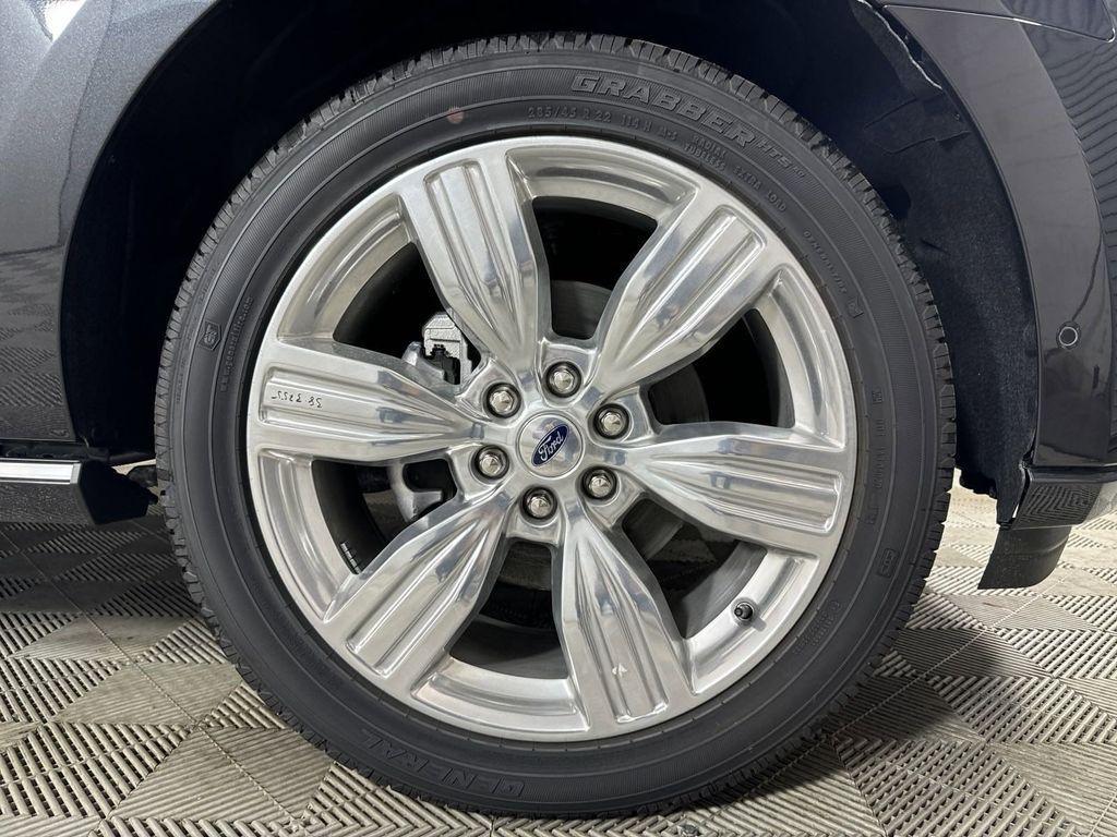 new 2024 Ford Expedition Max car, priced at $81,131