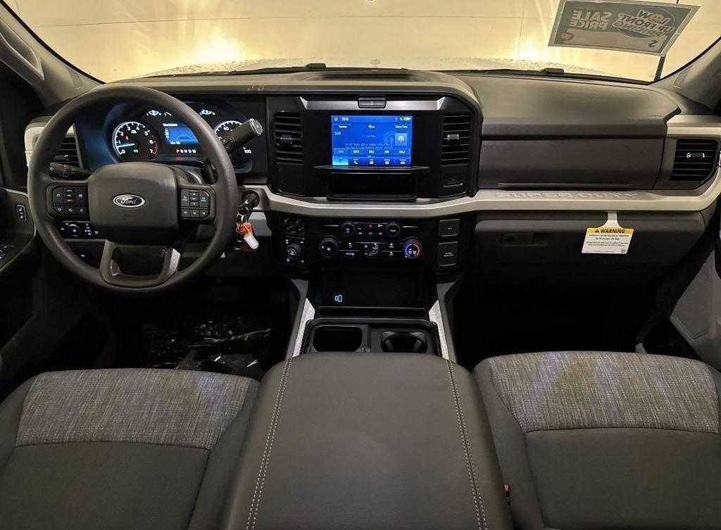 new 2025 Ford F-250 car, priced at $60,218