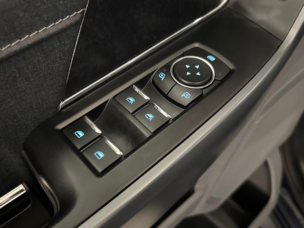used 2023 Ford F-150 Lightning car, priced at $37,900