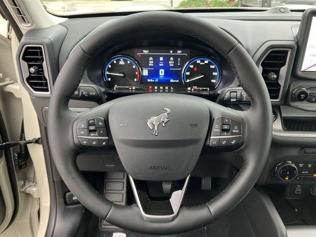 new 2024 Ford Bronco Sport car, priced at $32,952
