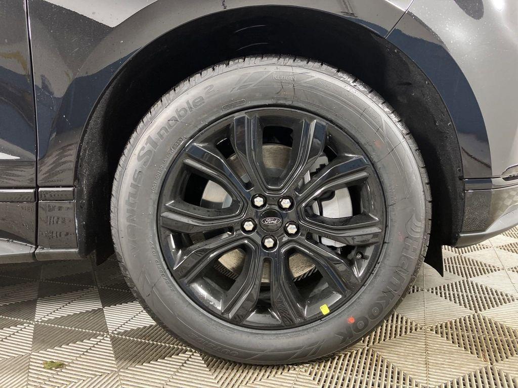 new 2024 Ford Edge car, priced at $33,632