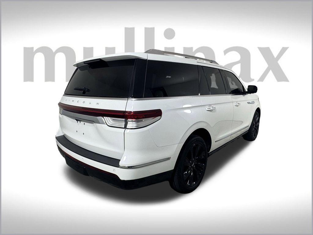 used 2024 Lincoln Navigator car, priced at $82,900