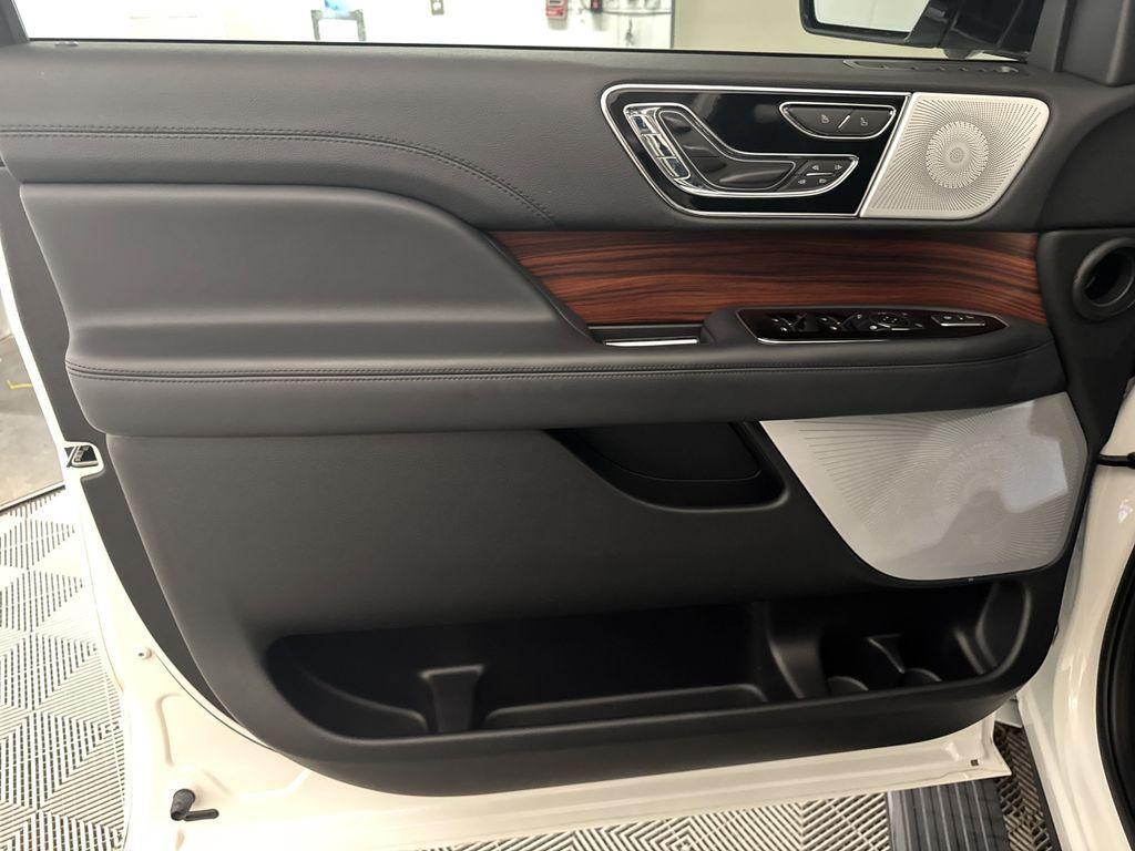 used 2024 Lincoln Navigator car, priced at $82,900