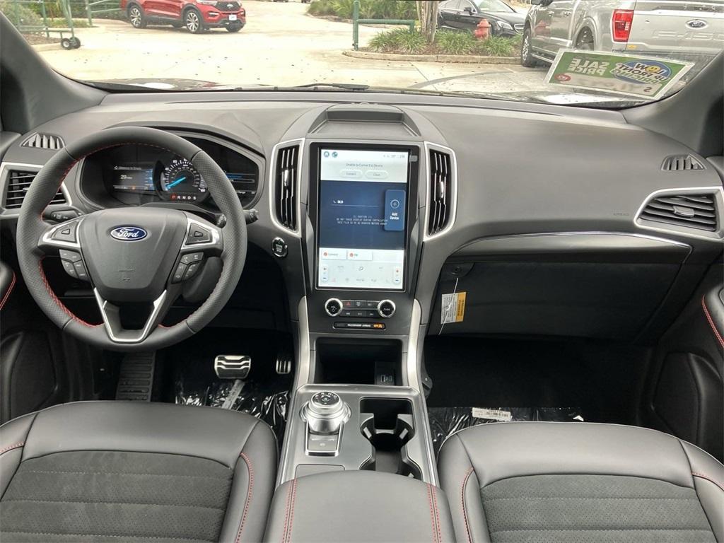 new 2024 Ford Edge car, priced at $36,630